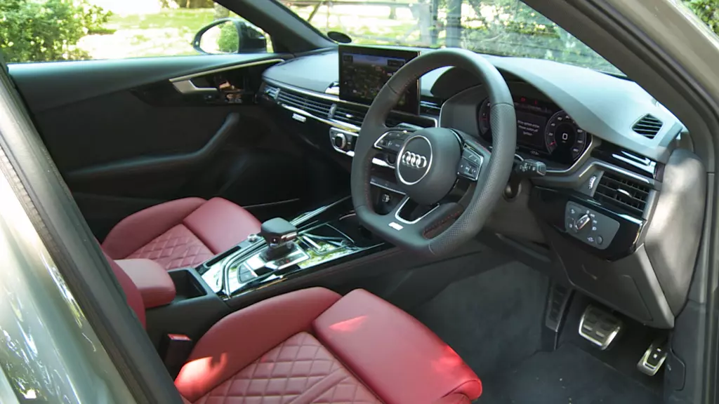 Audi A4 35 TDI Black Edition 5dr S Tronic Tech Pro